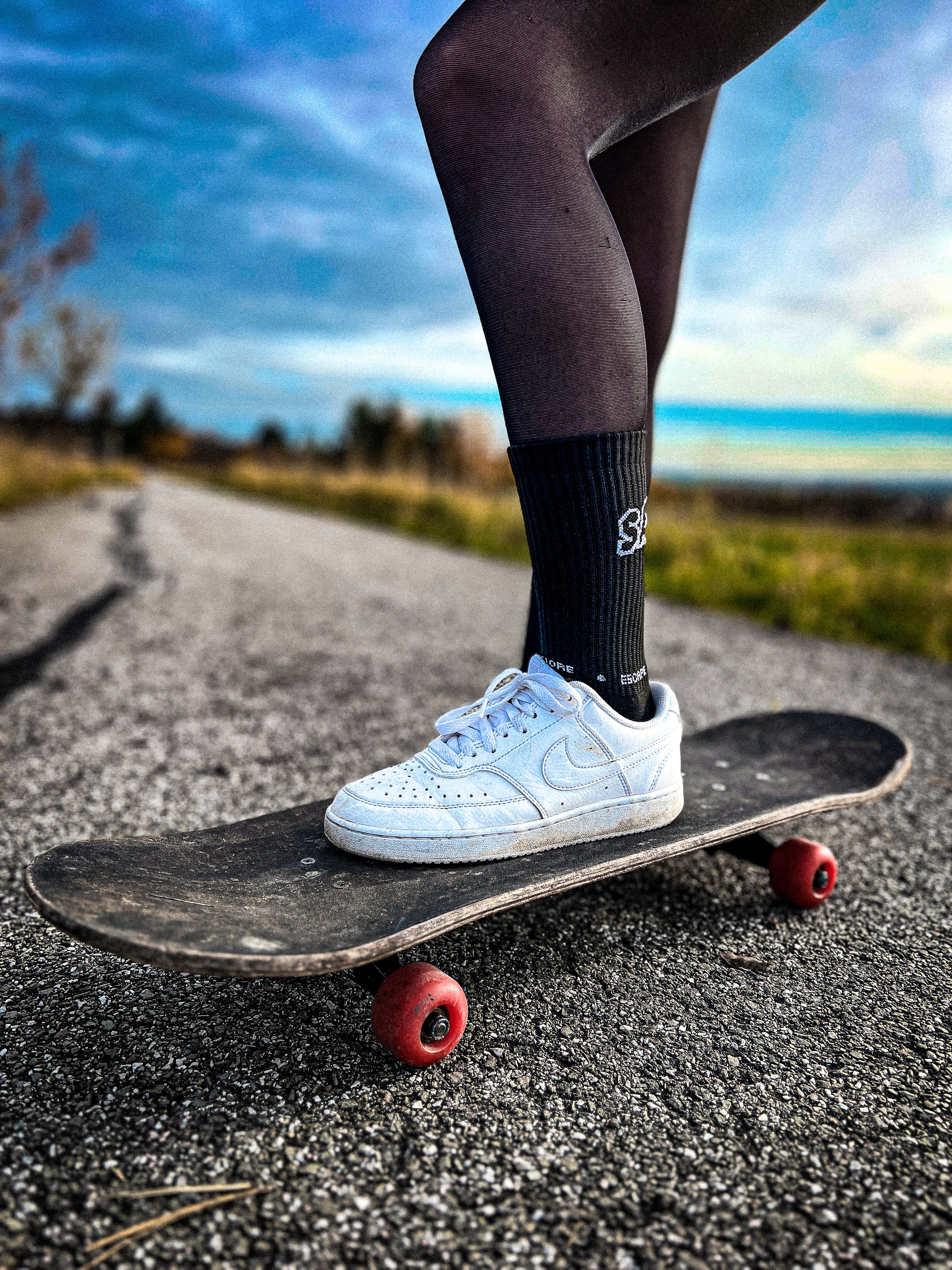 SANKA SOCKS black EEE collection